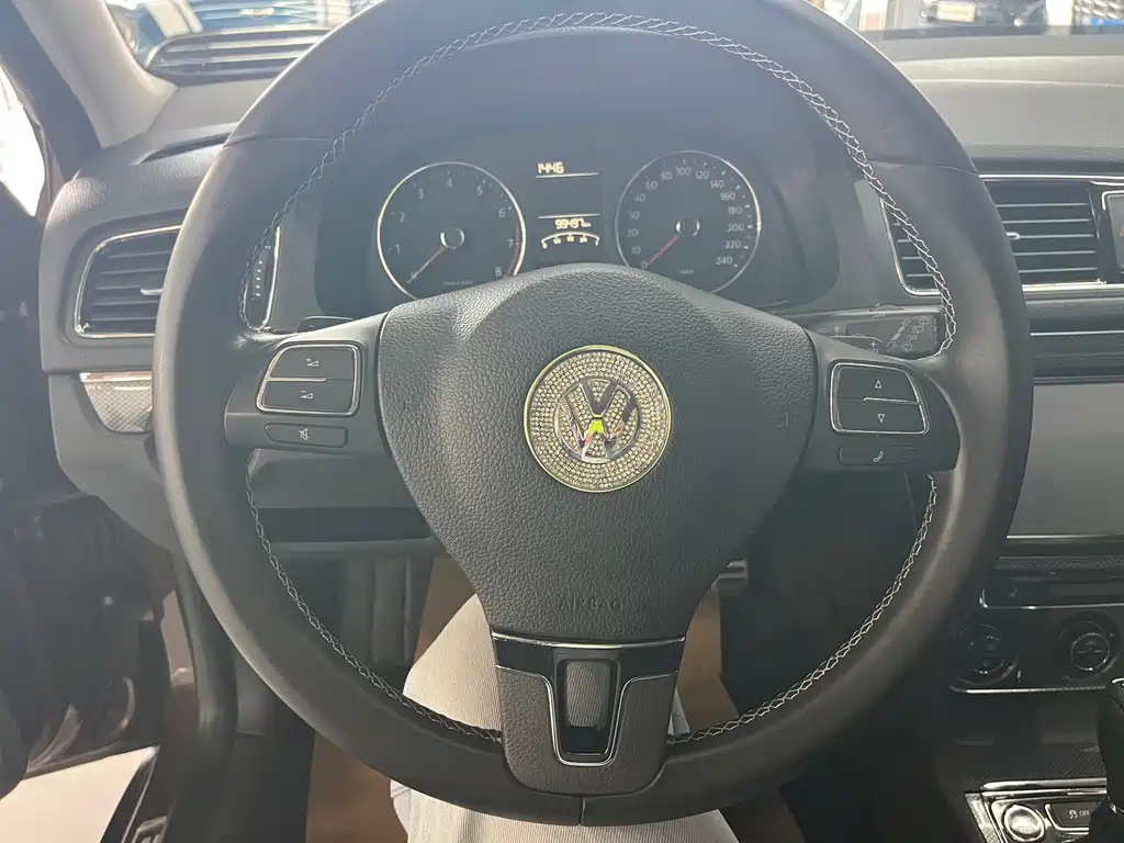 Volkswagen Cross Lavida — миниатюра 8