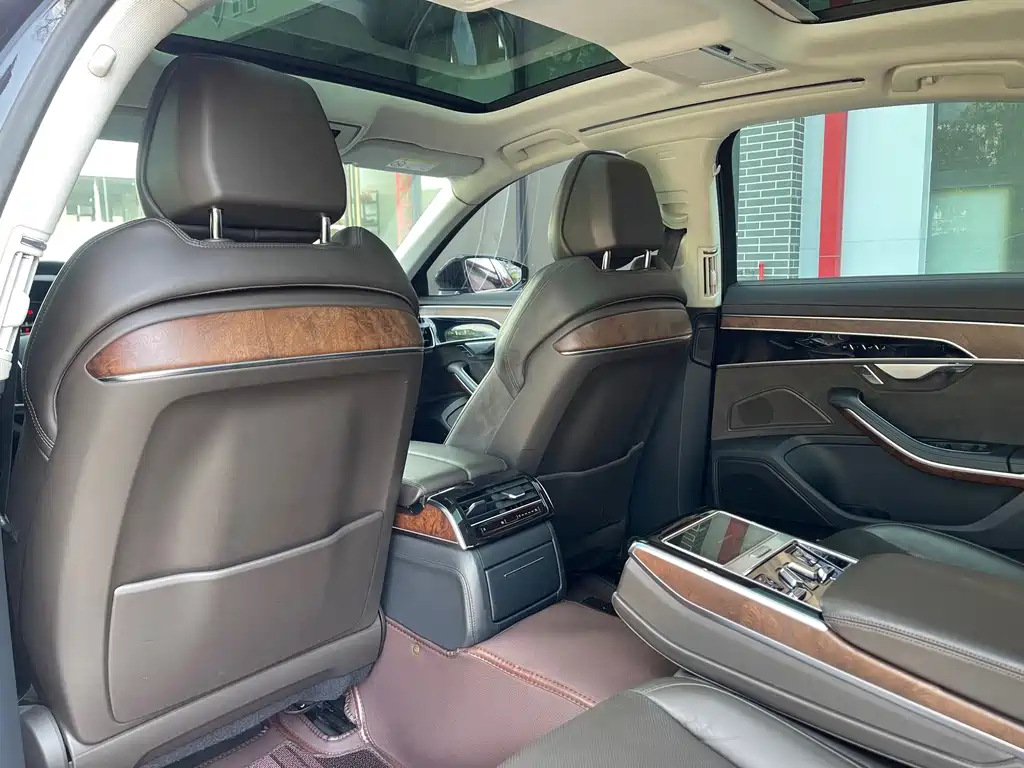 Audi A8 — миниатюра 28