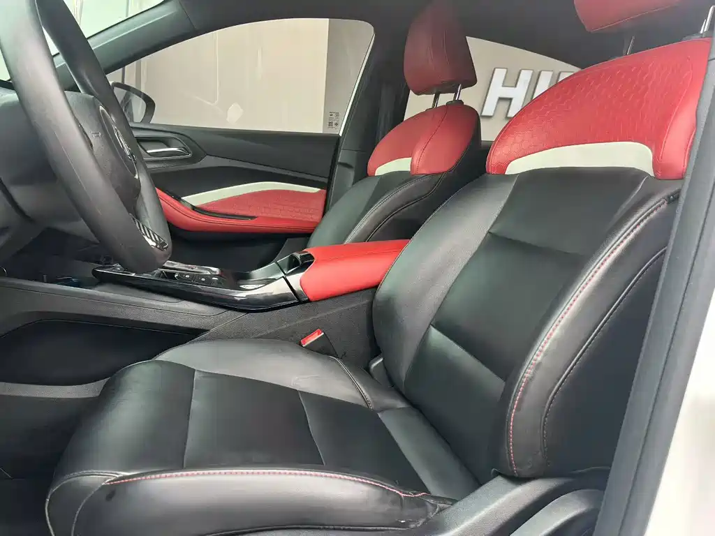 MG MG5 — миниатюра 4