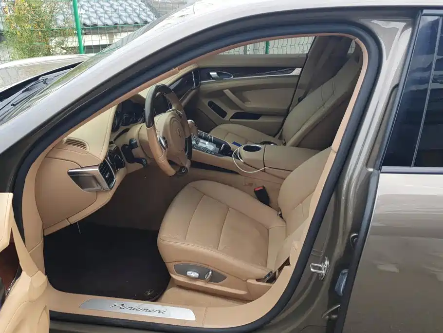 Porsche Panamera — миниатюра 9