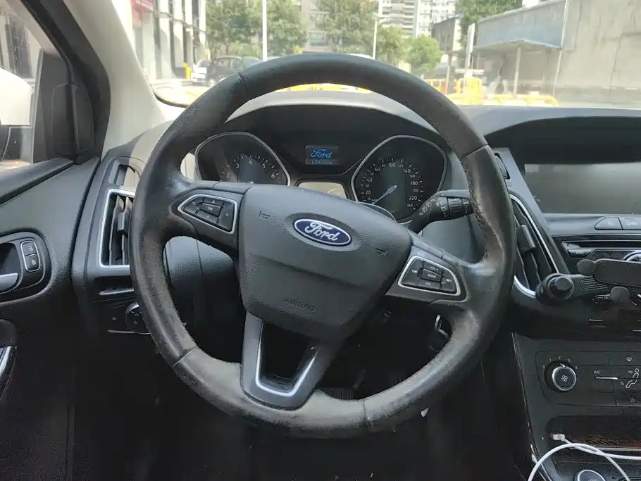 Ford Focus — миниатюра 15