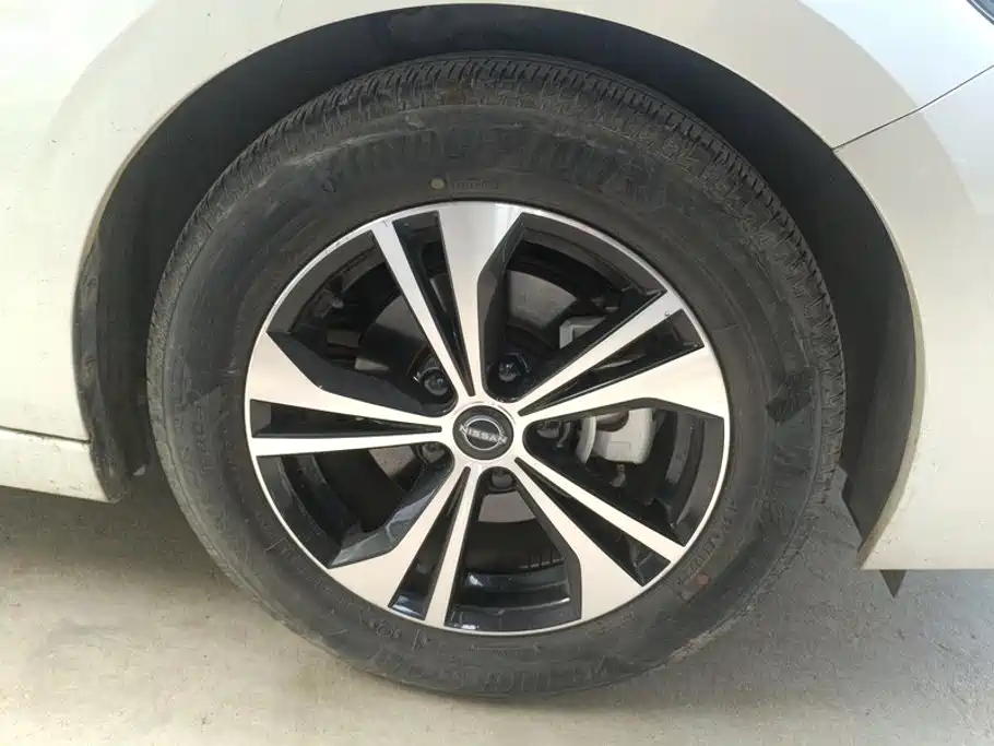 Nissan Sylphy — миниатюра 6