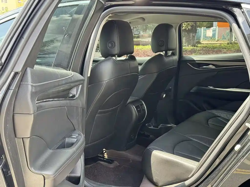 Buick LaCrosse — миниатюра 9