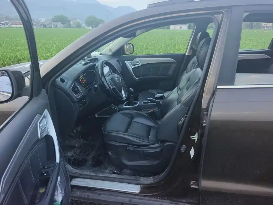 Geely Vision X6 — миниатюра 9