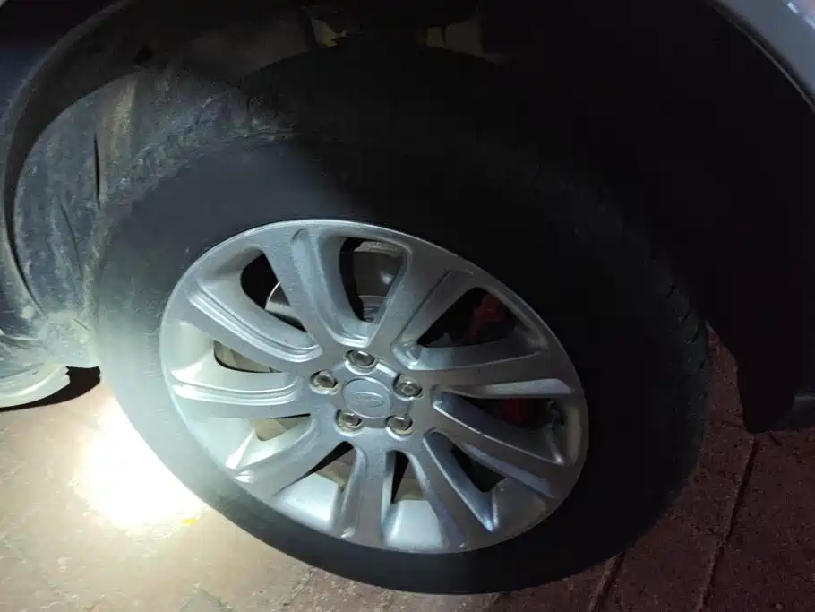 Land Rover Discovery Sport — миниатюра 6