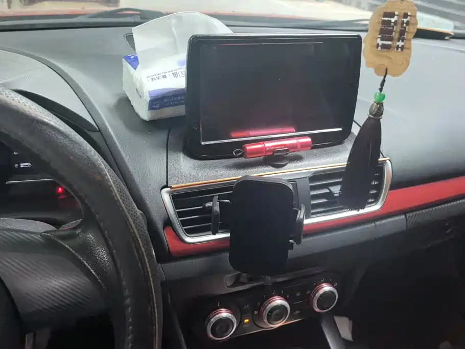 Mazda 3 Axela — миниатюра 13