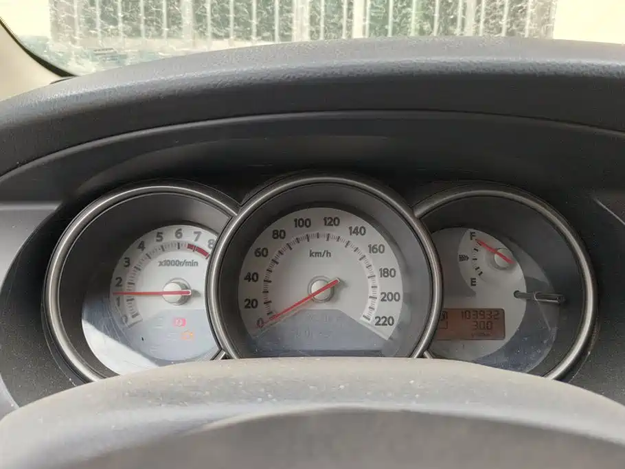 Nissan Livina — миниатюра 14