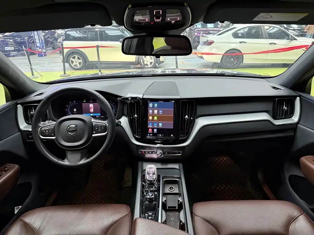 Volvo XC60 — миниатюра 13