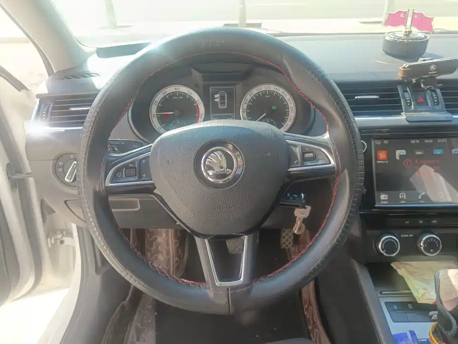 Skoda Octavia — миниатюра 15