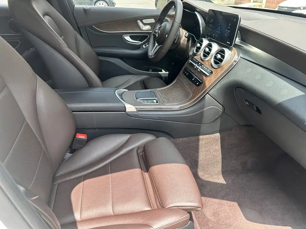 Mercedes-Benz GLC 2021 GLC 260 L 4MATIC