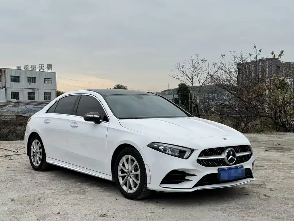 MERCEDES BENZ A CLASS