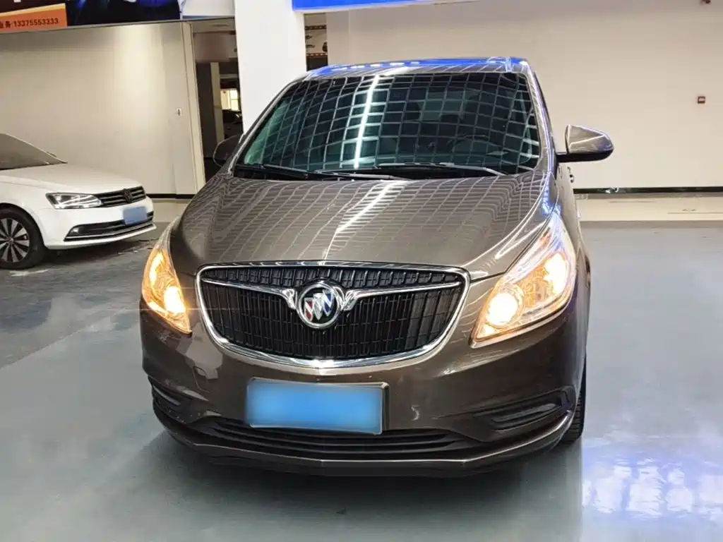 Buick GL8 — миниатюра 3