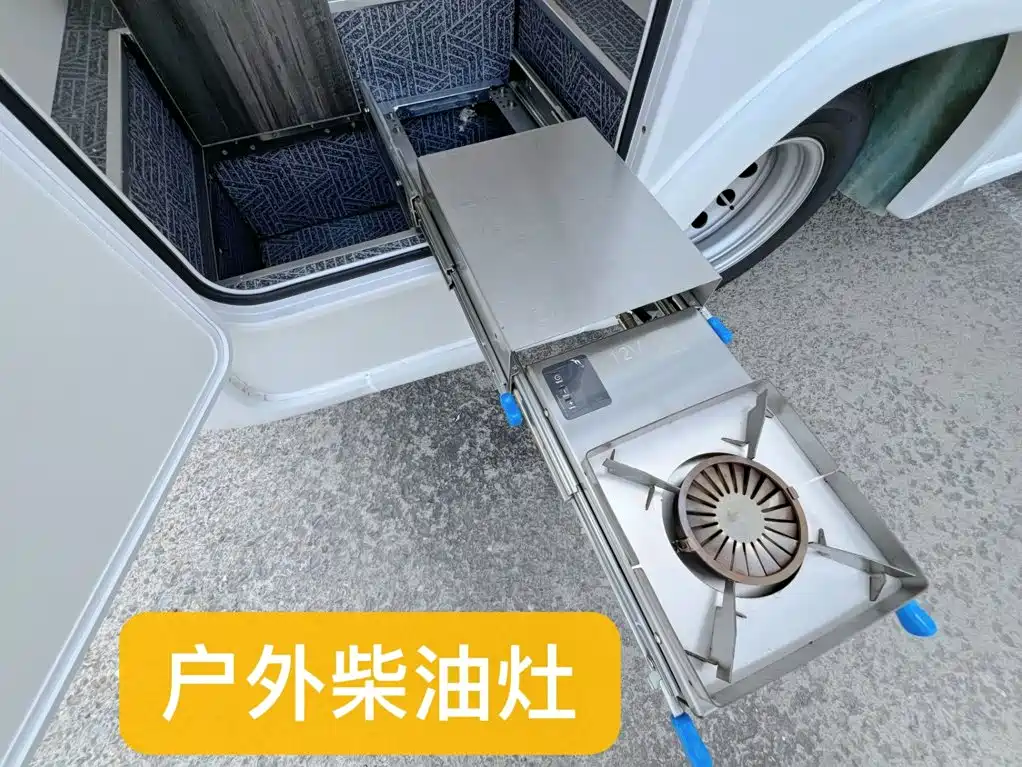 江铃集团房车 — миниатюра 6