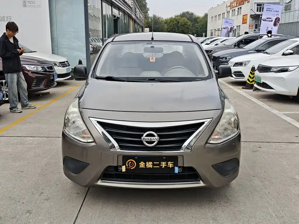 Nissan Sunny — миниатюра 6
