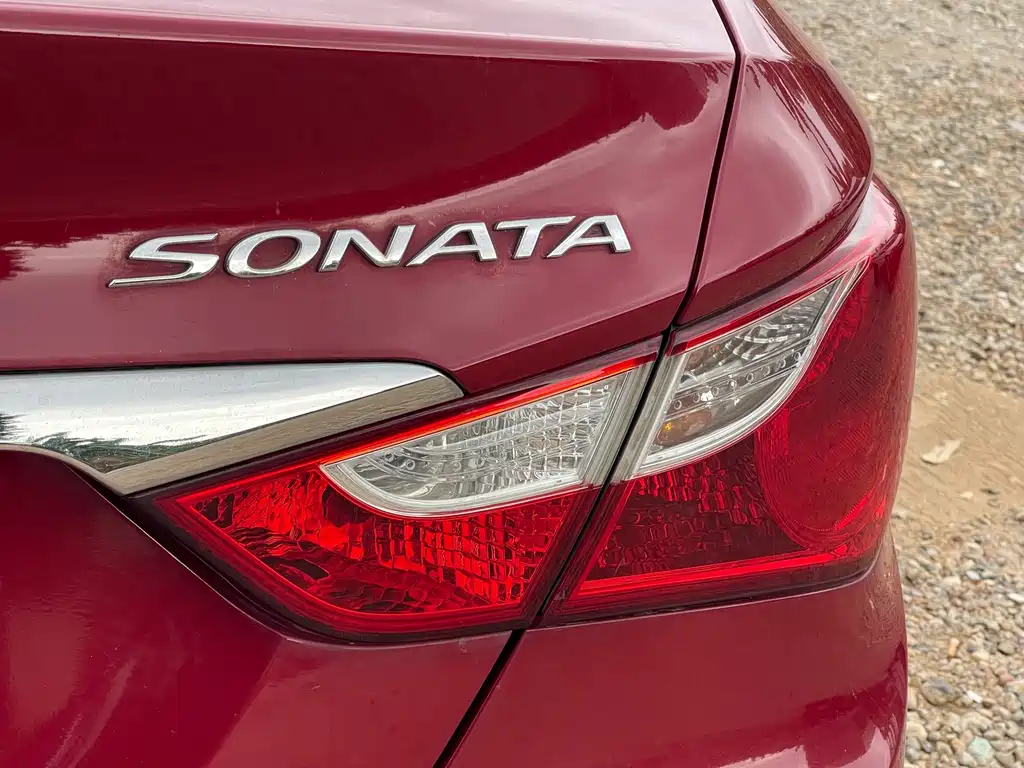Hyundai Sonata — миниатюра 7
