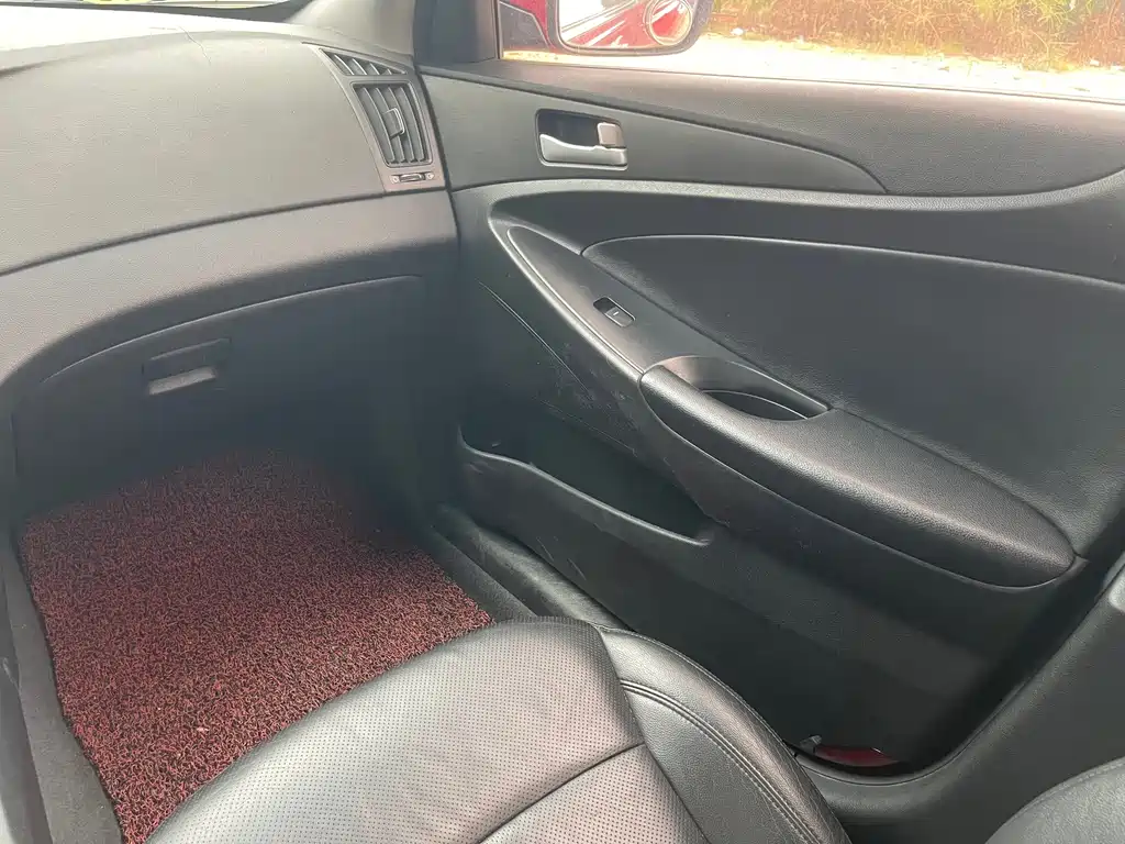 Hyundai Sonata — миниатюра 19