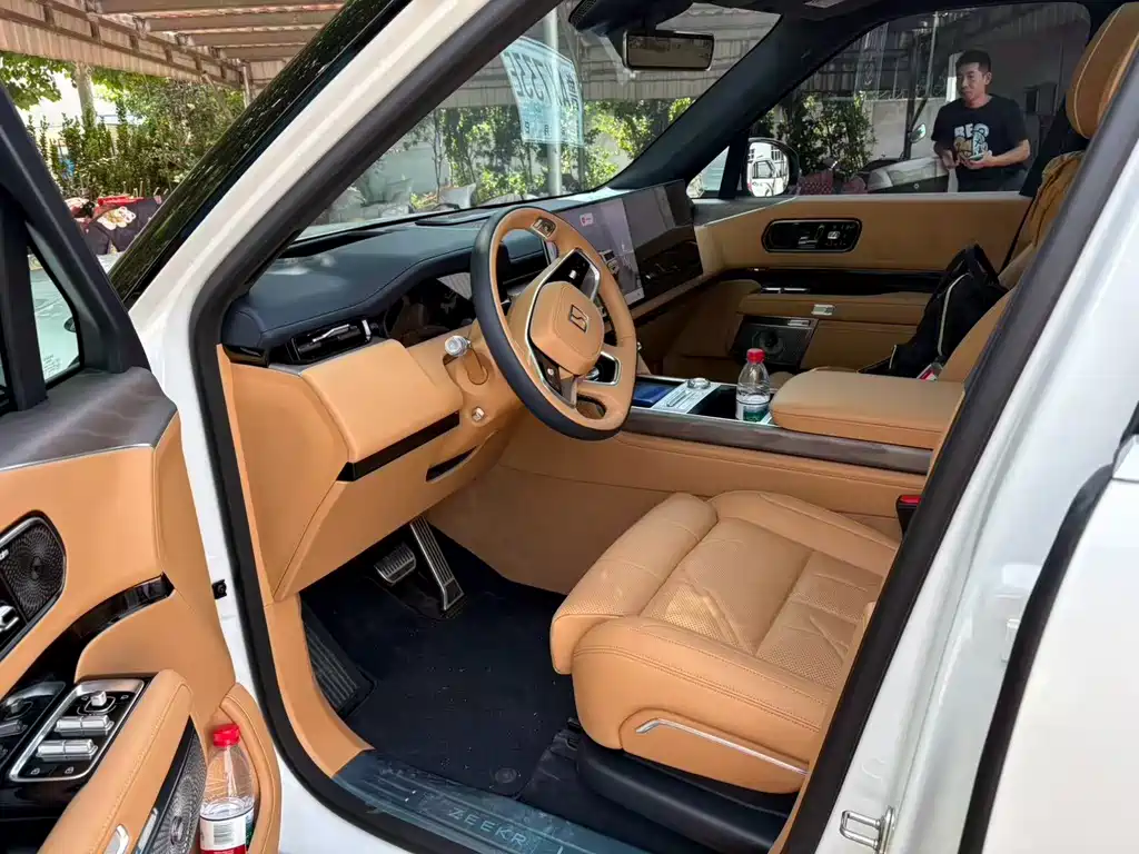 Zeekr 9X 2025 Hyper 70kWh