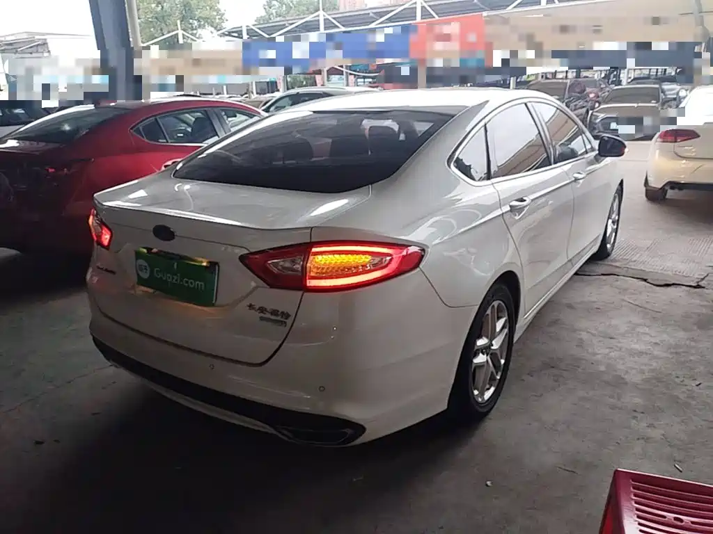 Ford Mondeo — миниатюра 7