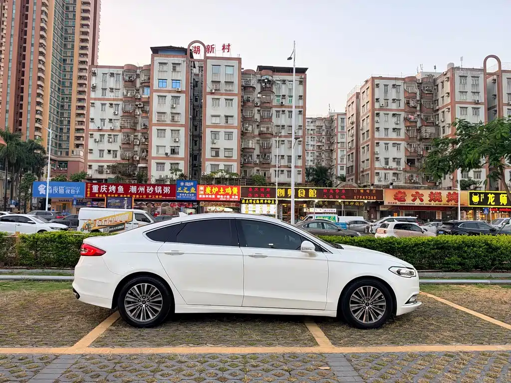 Ford Mondeo — миниатюра 4
