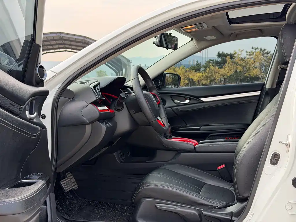 Honda Civic — миниатюра 6