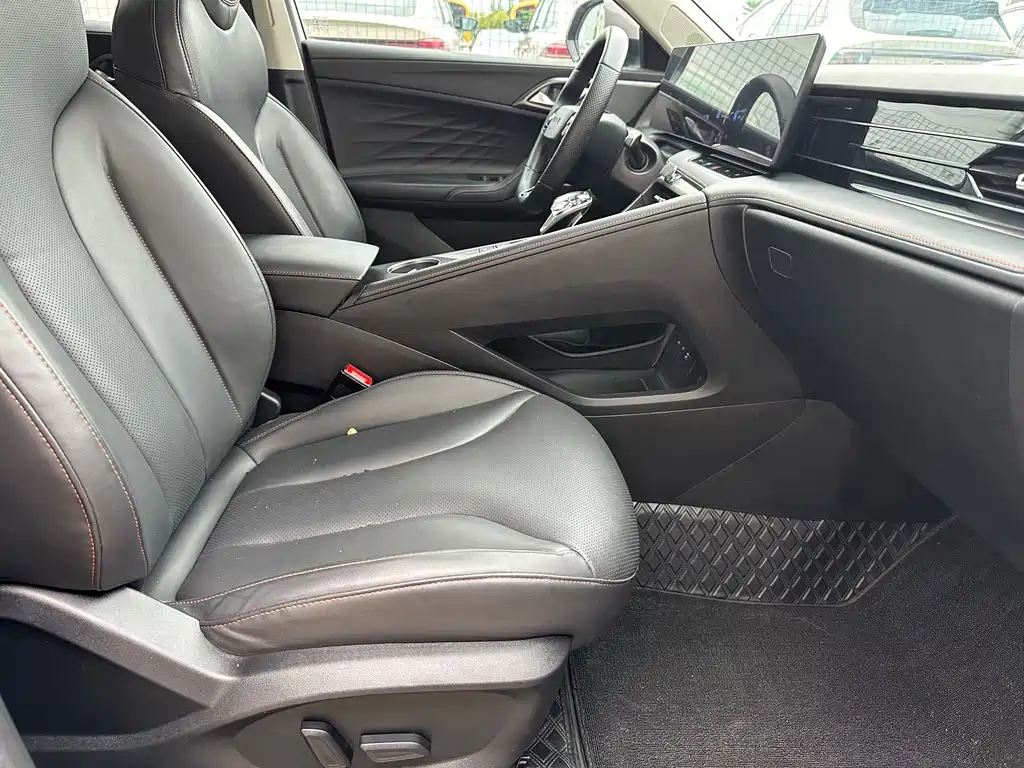 Roewe RX5 — миниатюра 18