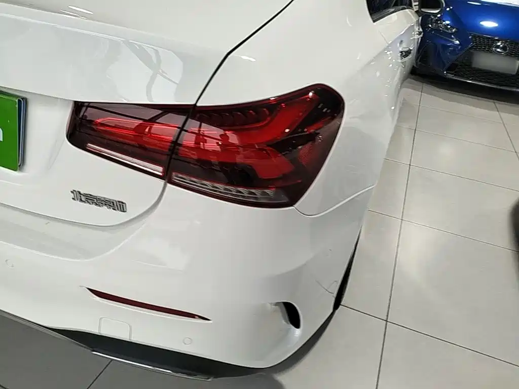 Mercedes-Benz A-Class — миниатюра 8
