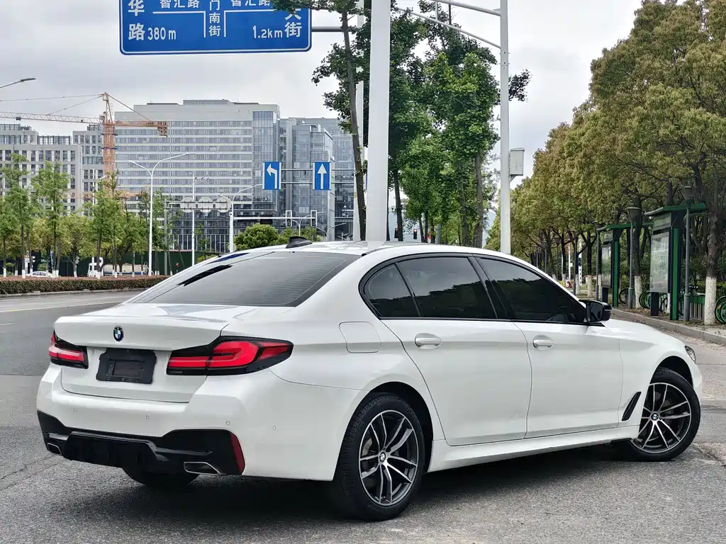 BMW 5 Series 5 2022 525Li M Sport