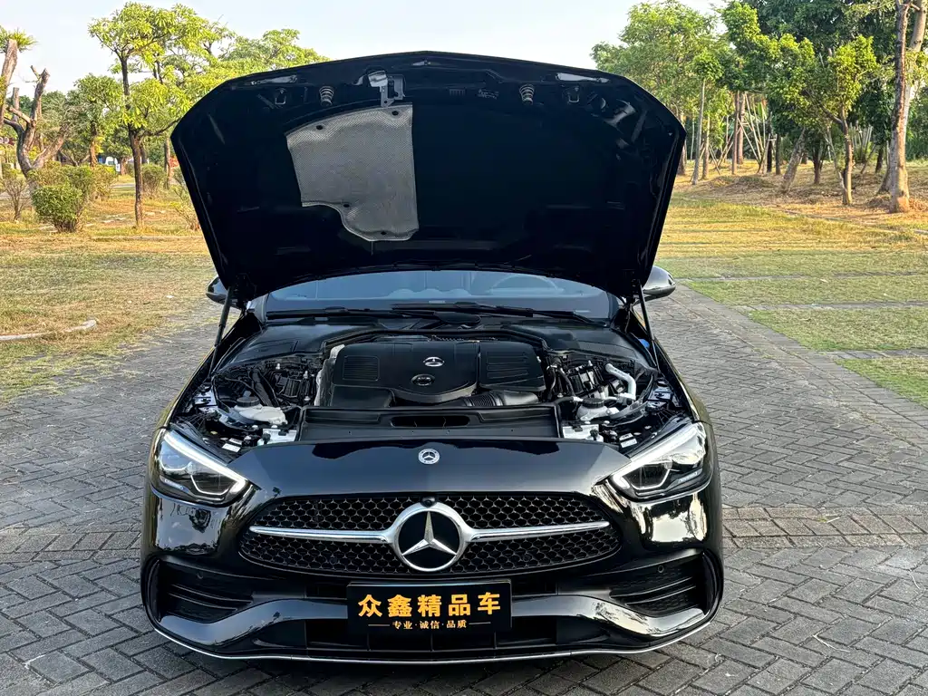 Mercedes-Benz C-Class — миниатюра 16