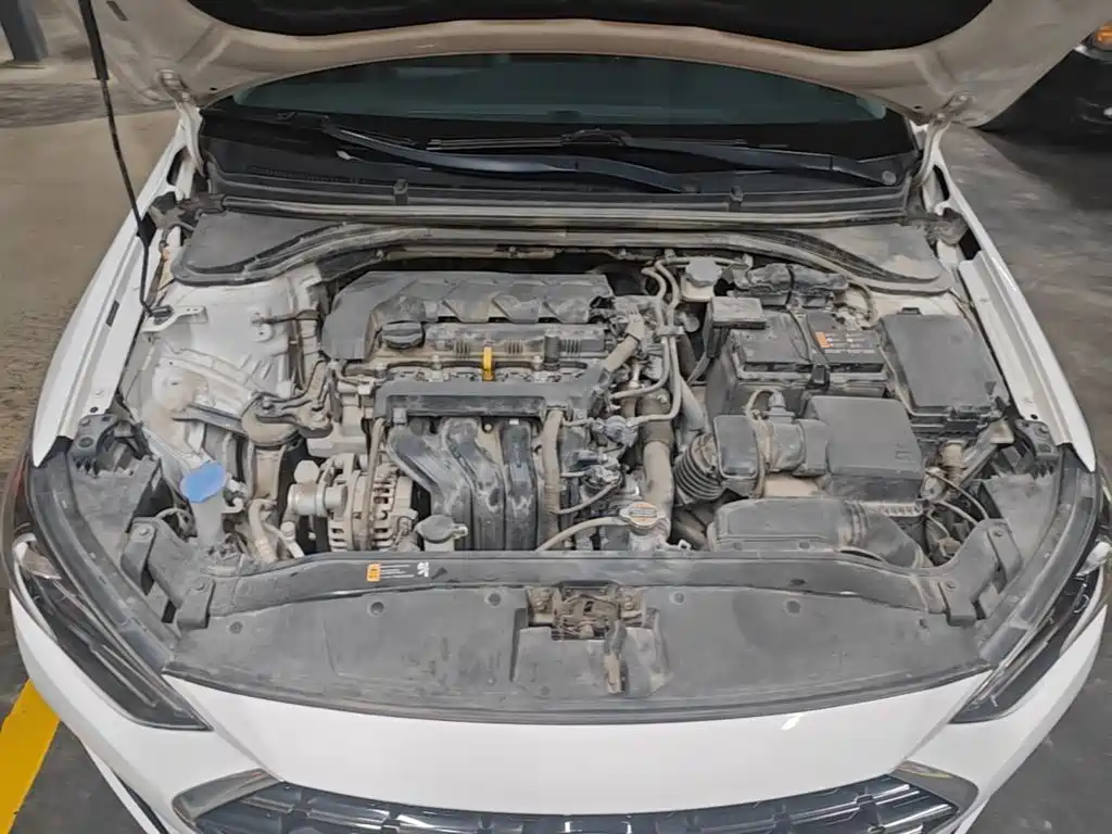 Hyundai Elantra — миниатюра 20