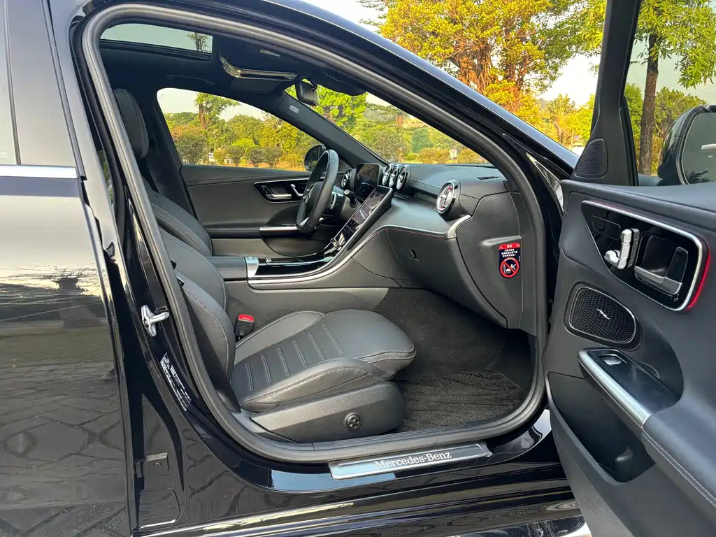 Mercedes-Benz C-Class — миниатюра 9