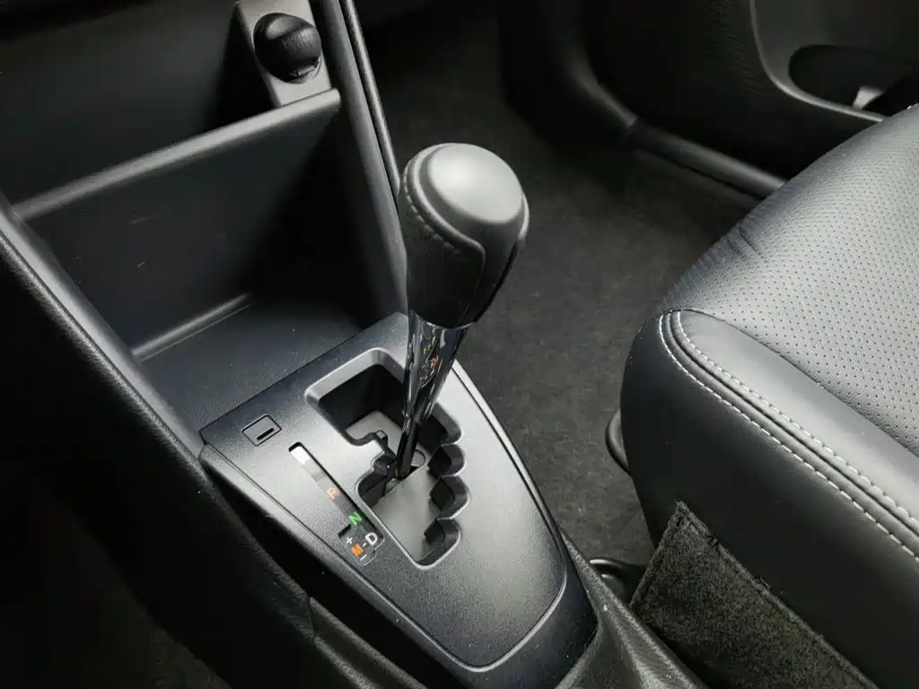 Toyota Yaris L — миниатюра 13