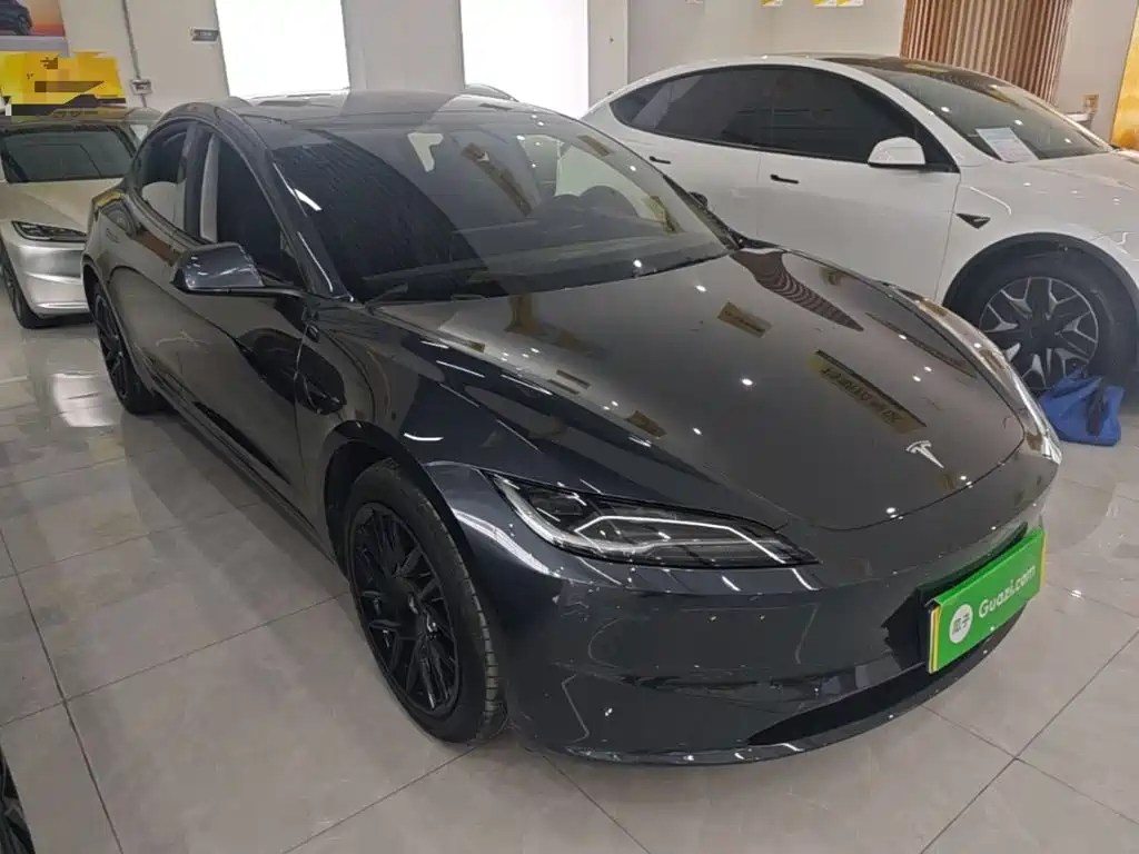 Tesla Model 3 — миниатюра 4