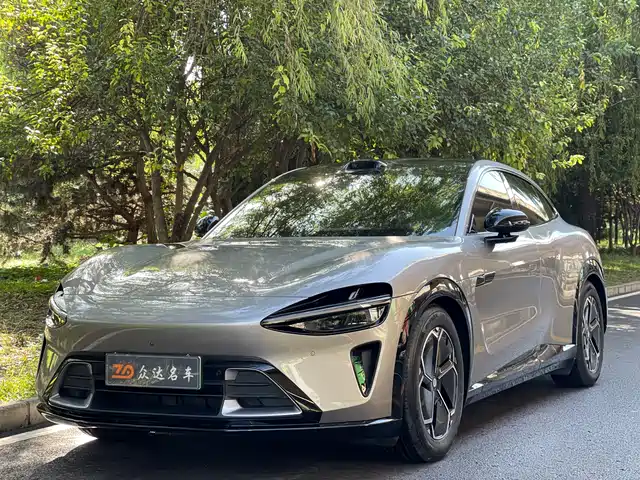 XIAOMI CAR XIAOMI YU7 2025