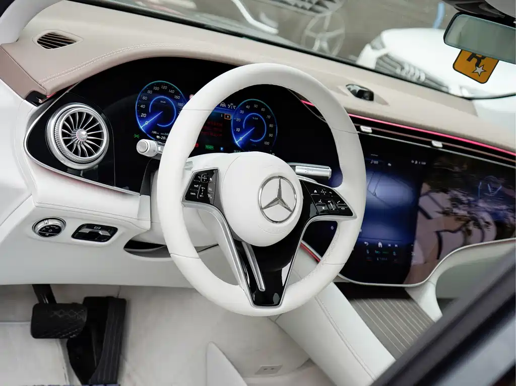 Mercedes-Benz EQS SUV — миниатюра 10