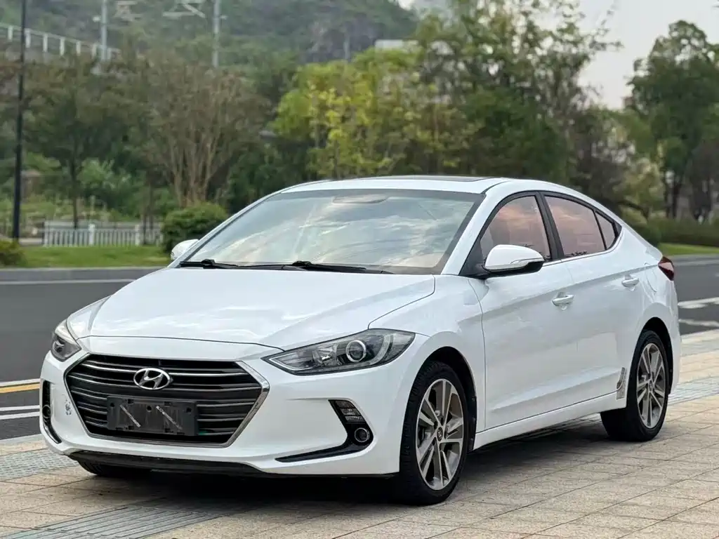 Hyundai Elantra