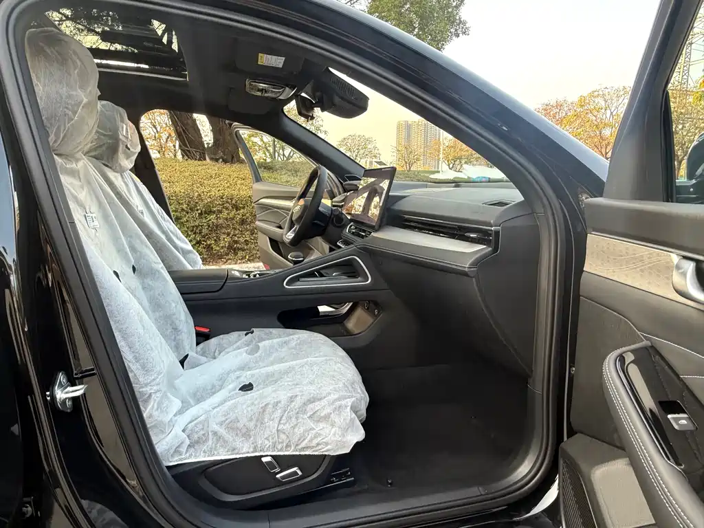 GEELY AUTOMOBILE XINGRUI