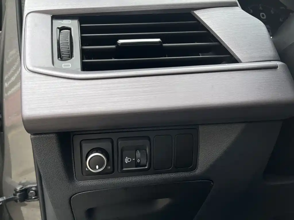 GEELY AUTOMOBILE BOYUE