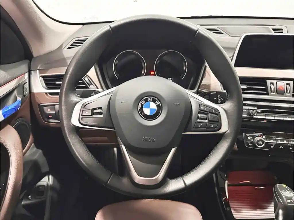 BMW X1 New Energy — миниатюра 8