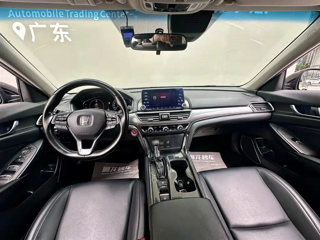 Honda Accord 2018 260TURBO Luxury VI