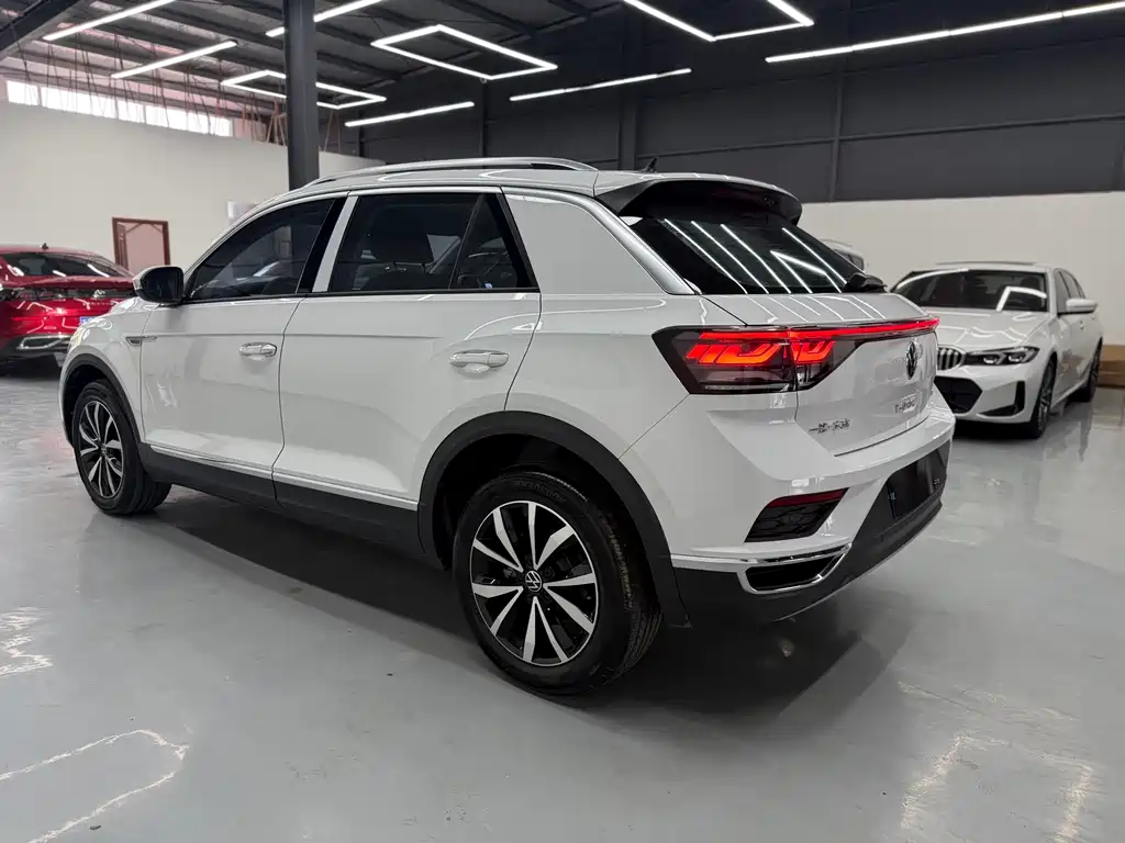 Volkswagen T-Roc — миниатюра 4