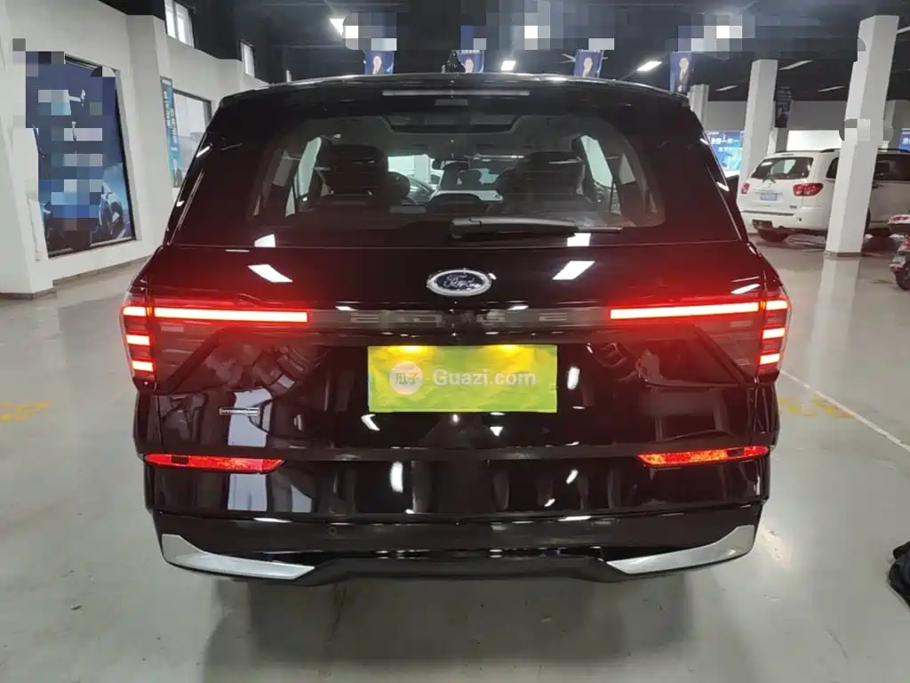 Ford Edge — миниатюра 6