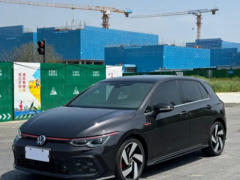 Volkswagen Golf GTI 2023