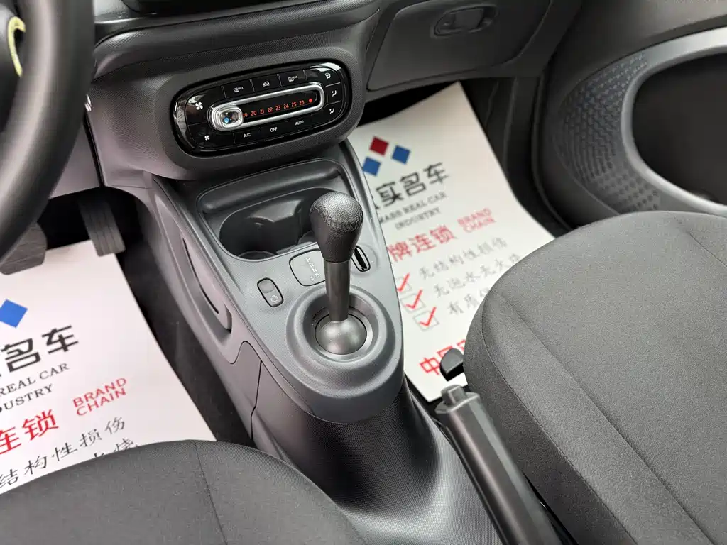 smart Smart Fortwo — миниатюра 16