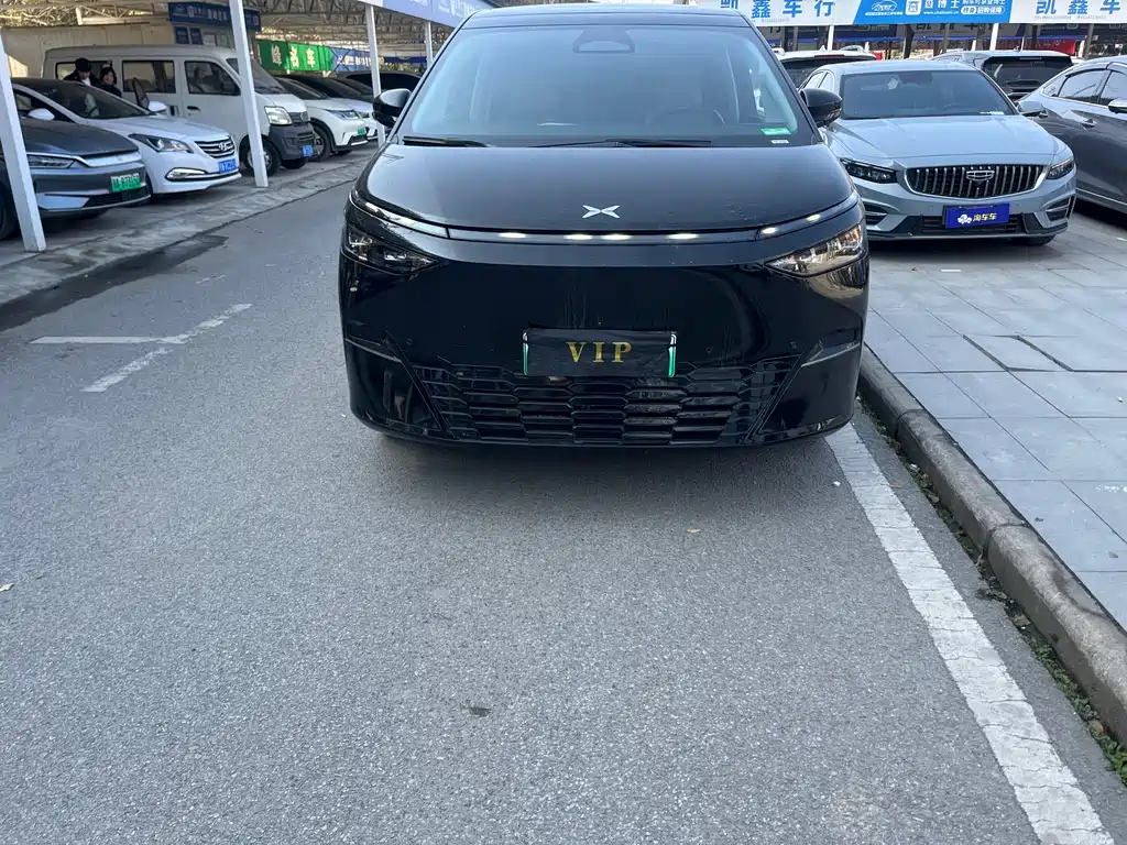 XIAOPENG X9