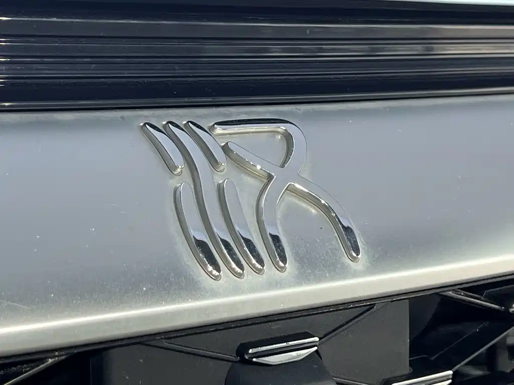 BYD Han — миниатюра 5