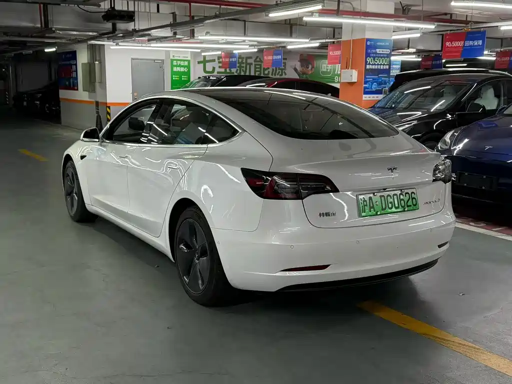 Tesla Model 3 — миниатюра 9