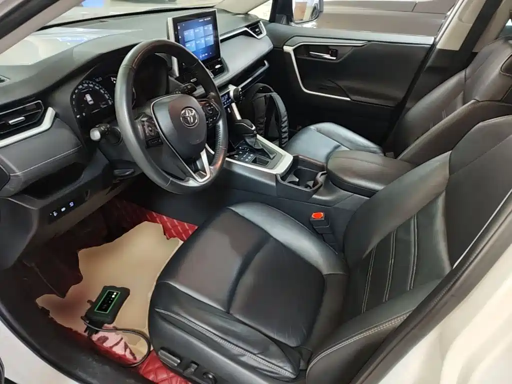 Toyota RAV4 — миниатюра 16