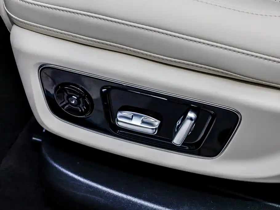 Li Auto Li L8 — миниатюра 15