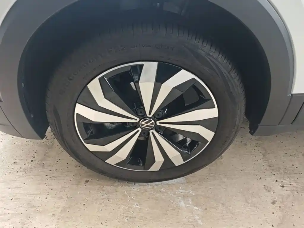 Volkswagen Tharu — миниатюра 23