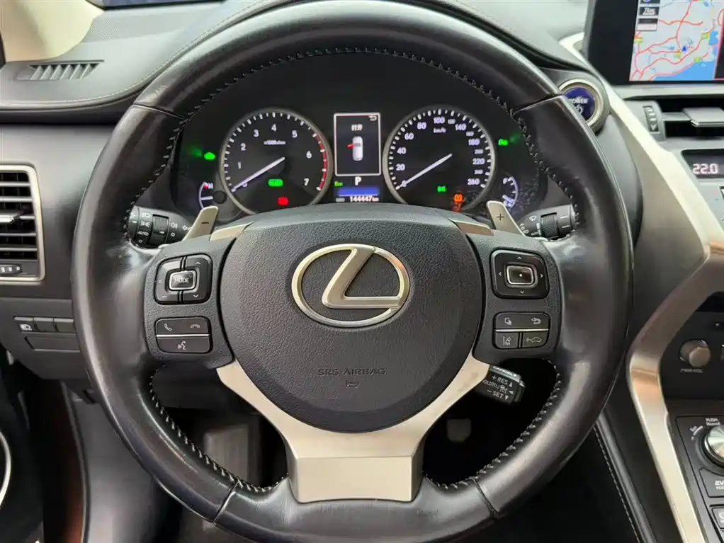 LEXUS  NX